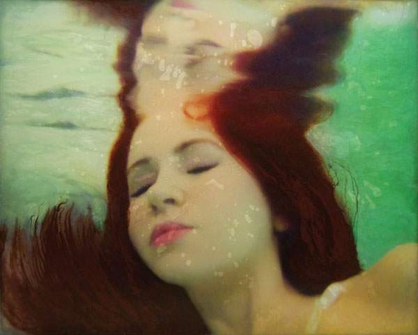 水の中に沈んだ女性を独自の手法で描いた美しい絵画作品 - 04