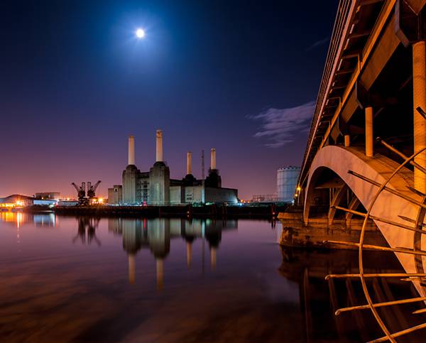 無料壁紙 工場地帯を撮影した綺麗な写真画像まとめ 夜景 夕日 オーロラ Switchbox