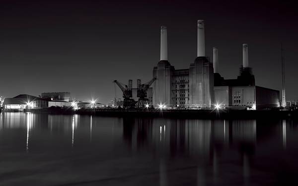 11.工場の夜景をモノクロで撮影したクールな写真壁紙画像