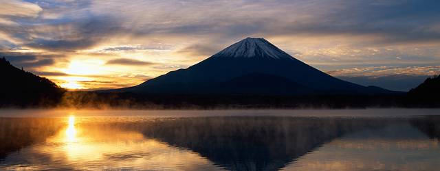 無料壁紙 富士山を撮影した美しい写真画像まとめ 夕日 朝日 湖 雪