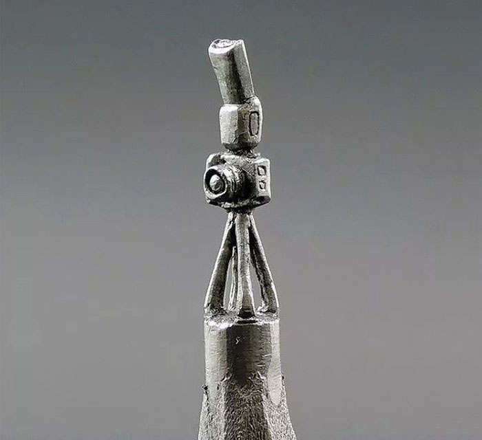 鉛筆の芯で作る超極小の彫刻作品シリーズ - 08